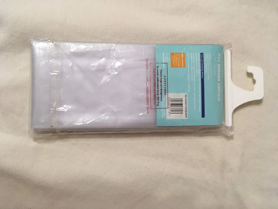 Шторка для ванной душа белая новая 180 см х 180 см