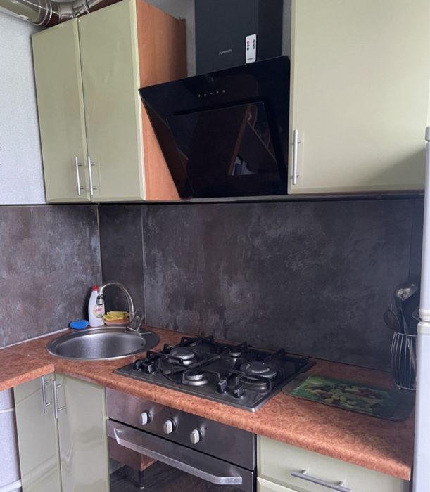 Здам 2-х кім.квартиру на Героїв Рятувальників(р-н Біляєва).