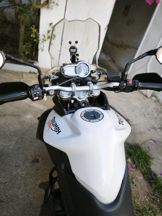 Triumph Tiger 800
