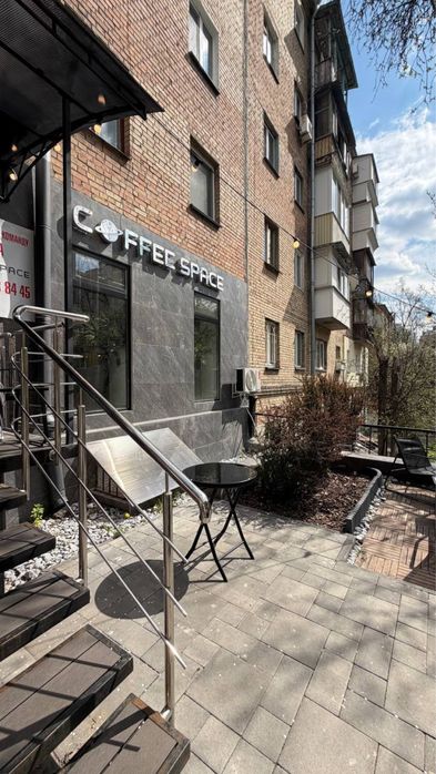 Київ! Продаж кавʼярні з меблями!