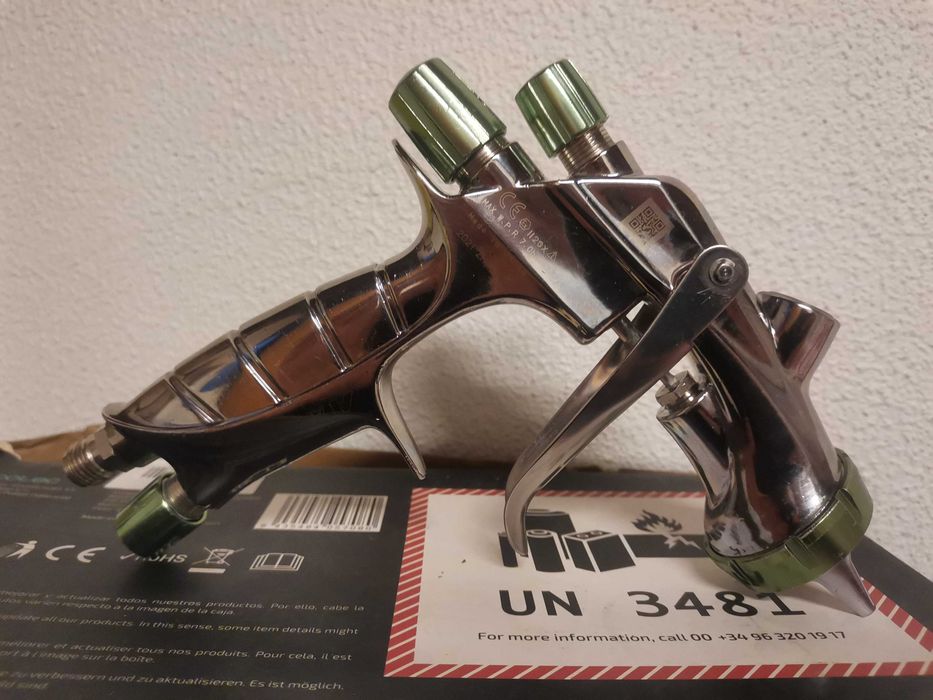 Pistola Iwata LS 400 1.3