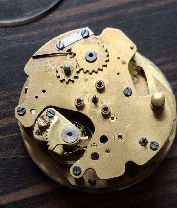 Zegarek Swiza 8 podróżny budzik 8 dniowy sprawny kompletny mosiądz 50r