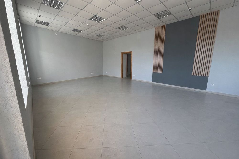 Оренда 200 м.кв в центрі міста Виноградів