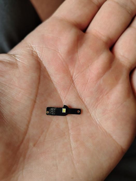 Вспишка-спалах камери Xiaomi Redmi note 13