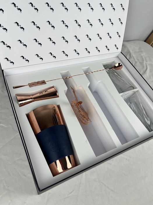 Zestaw prezentowy barmański szkalnki Finlandia dla barmana