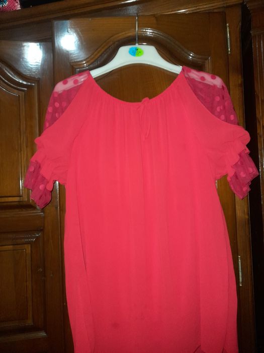 Camisola vermelha de mulher