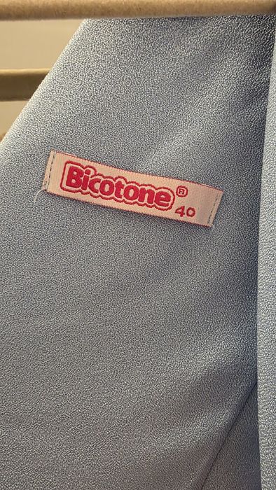 Sukienka błękitna koktajlowa na wesele Bicotone