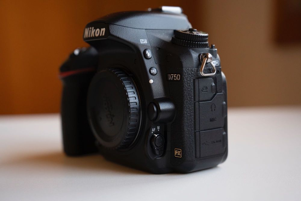 câmara fotográfica - Nikon D750