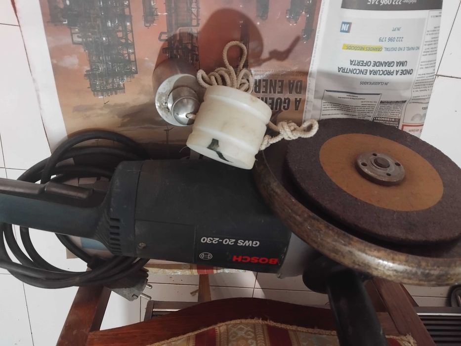 Rebarbadora profissional Bosch GWS 20-230