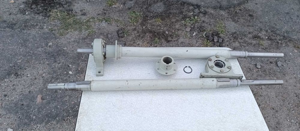 Для тих, хто сам щось виготовляє. Вали та опори для них.