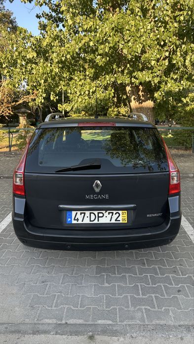Renault Mégane Carrinha • 1.5 dCi • Muito Bem Estimada