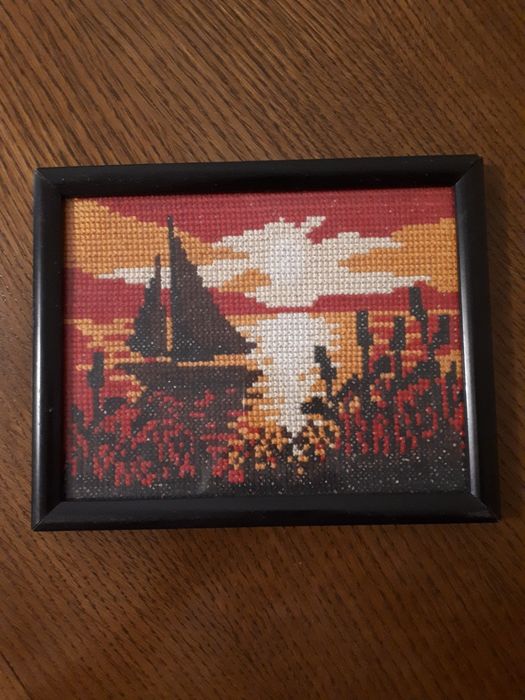 Obrazek za szkłem. Śliczny, klimatyczny i wieloletni. Gobelinowy.