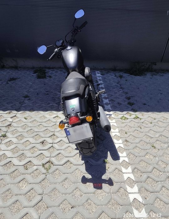 Hyosung gv125s Bobber