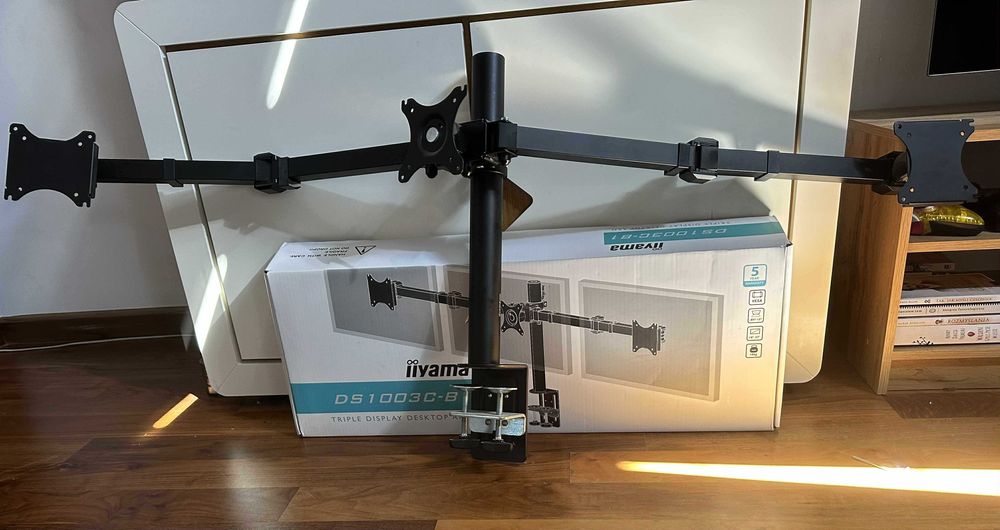 iiyama Potrójne ramię uchwyt montażowe do monitorów