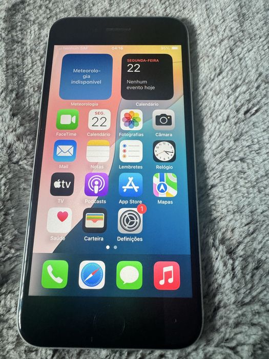 Iphone SE 64GB bem estimado ios 26.2