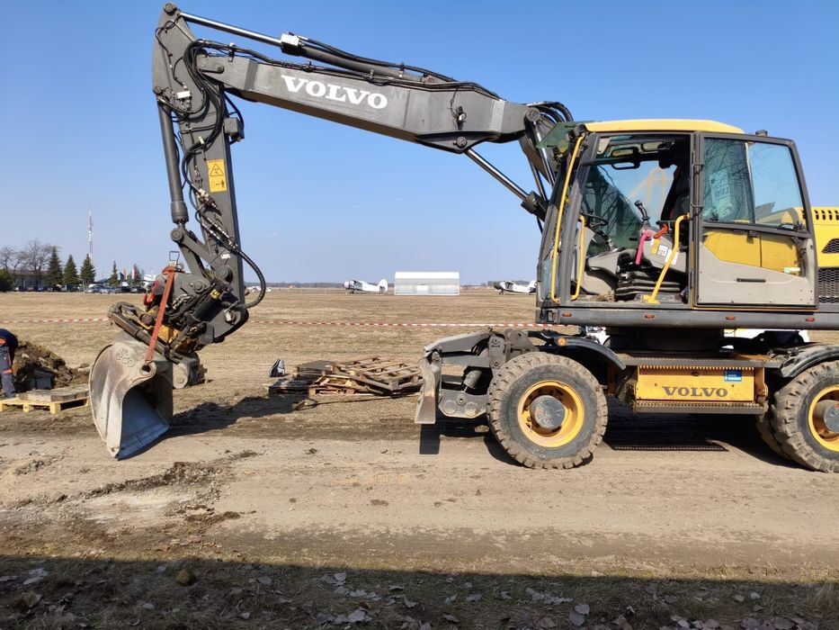 Wynajem koparki 20 ton | roboty ziemne