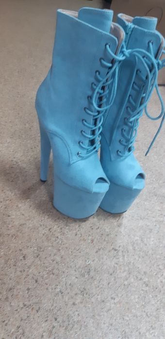 Стріпи ексклюзив