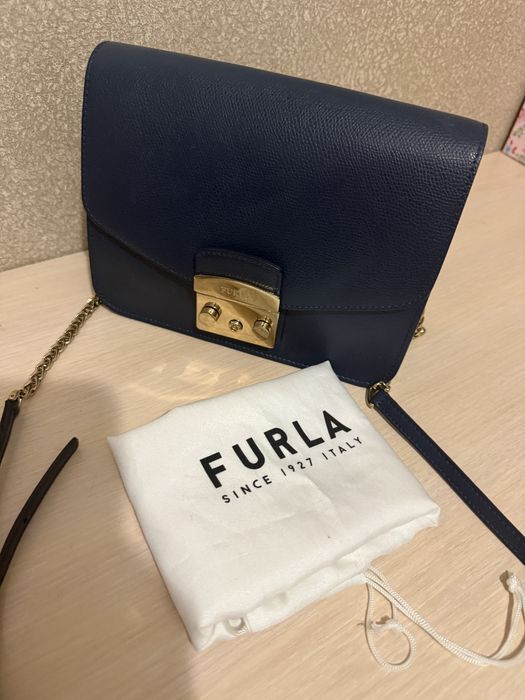Furla metropolis