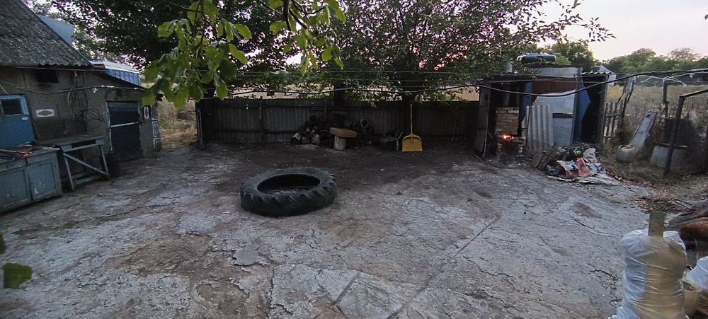 Продам або здам будинок з приватизованою ділянкою