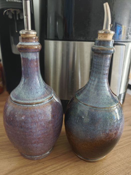 Butelki na ocet i oliwę emaliowane