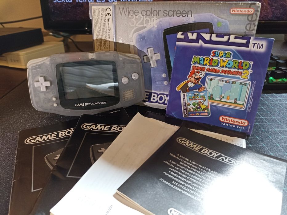 Nintendo Game Boy advance completo original com caixa