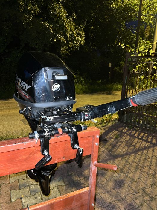 silnik zaburtowy mercury 8HP 4-suw – 8 KM, 5.8 kW 2016r.