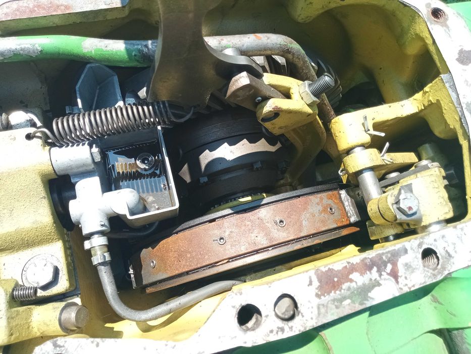 John Deere 2040 4x4 skrzynia biegów przekładnia most