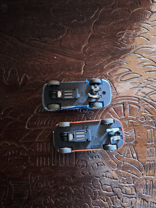 Vendo várias peças de pista de corrida