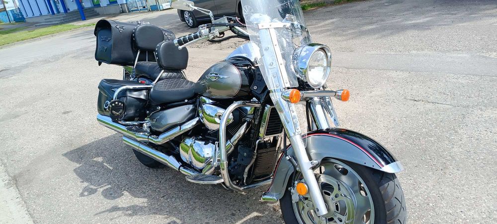 Suzuki Boulevard C90