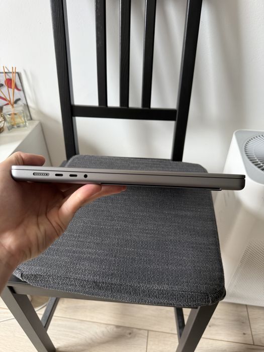 MacBook Pro 16” M2 Pro | 16 GB RAM | 1 TB SSD | Stan idealny | Tylko 4 cykle ładowania