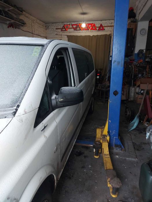 продам запчастини до мерседес віто 639 2012року