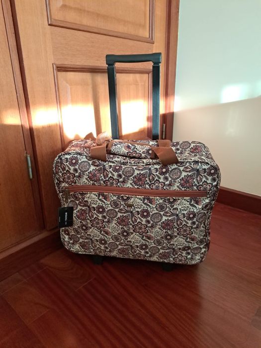 Trolley/pasta Misako