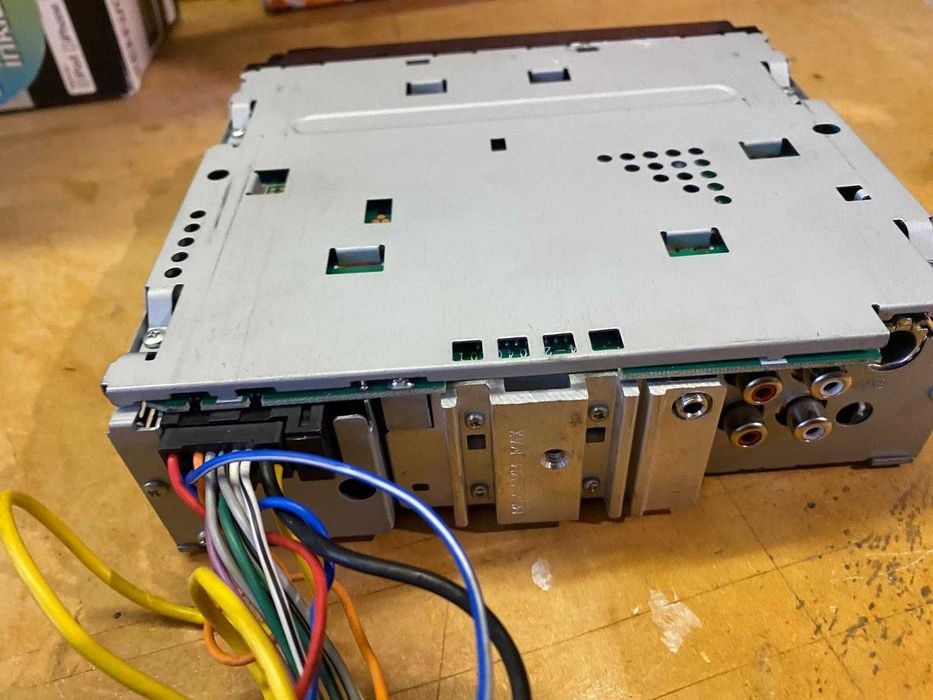 Radio samochodowe Alpine CDE-180RR