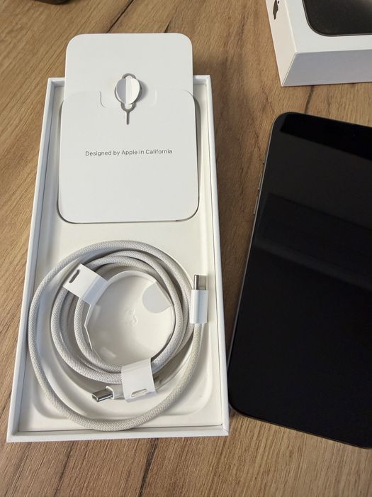 iPhone 15 Pro Max Titanium 256GB, повний комплект