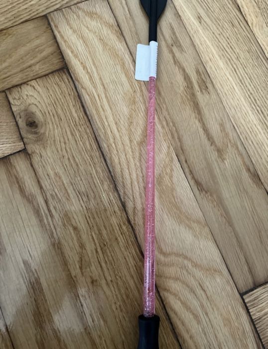 Rozowy bat Edward Goddard