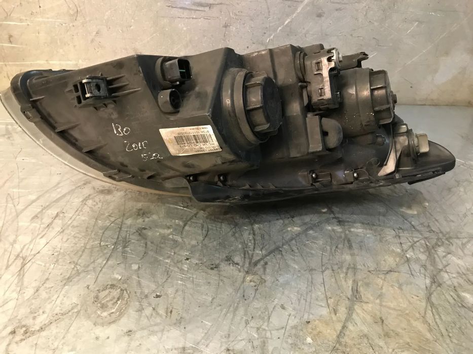 ÓTICA / FAROL HYUNDAI I30 2007-2012 (FUNDO PRETO) - ESQUERDO -