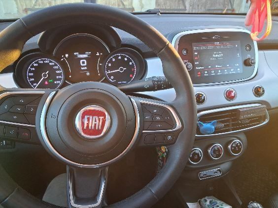 Samochód osobowy FIAT 500X