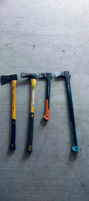 Zestaw siekier 4 sztuki