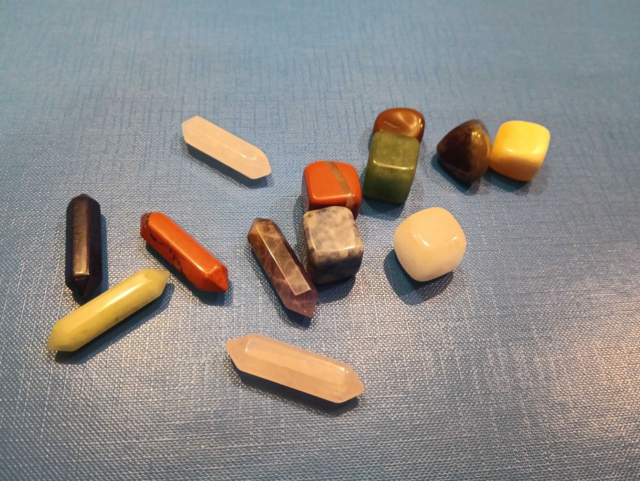 Zestaw kamieni szlachetnych i minerałów nr 1