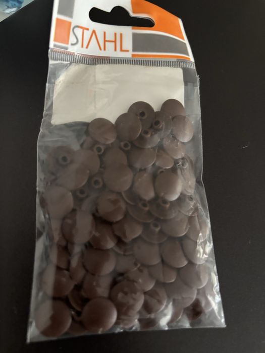 Zaslepka do konfirmatu brąz. STAHL. Za darmo