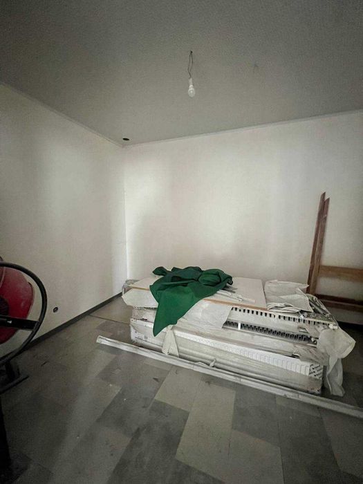 Оренда комерційного приміщення, 592 м², с. Солуки