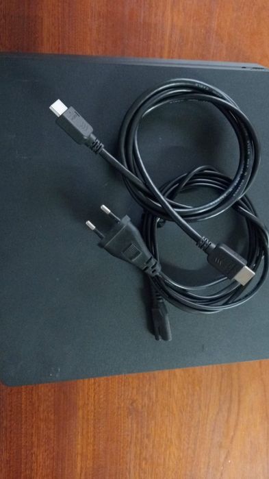 PS4 Slim 1Tb Sem Comando