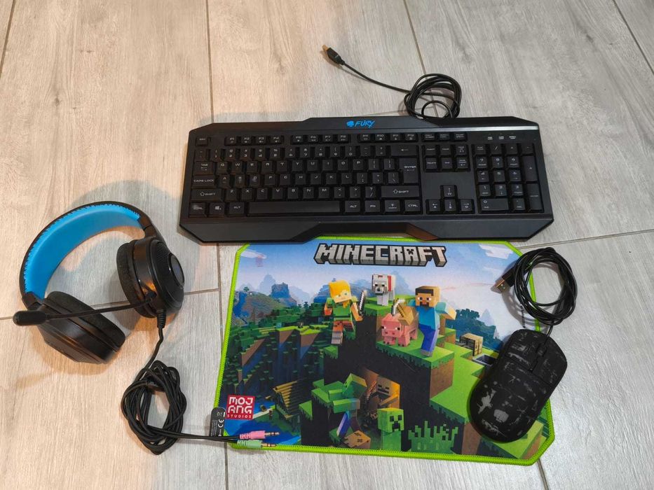 Zestaw klawiatura/mysz/słuchawki/podkładka
