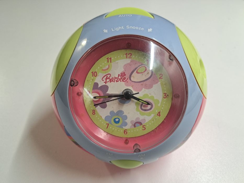 Rádio-Relógio da Barbie