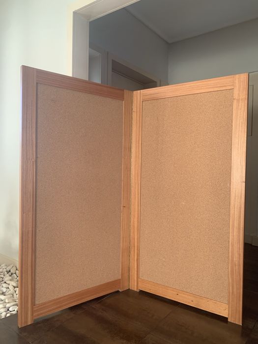 Biombo / Quadro de Cortiça Duplo com Moldura em Madeira