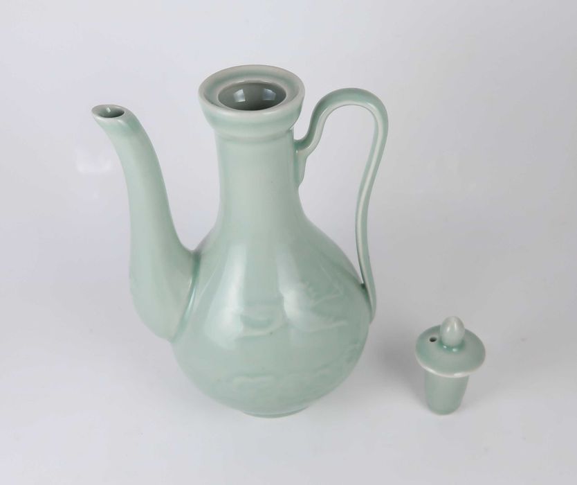 Bule de chá em porcelana Celedon oriental