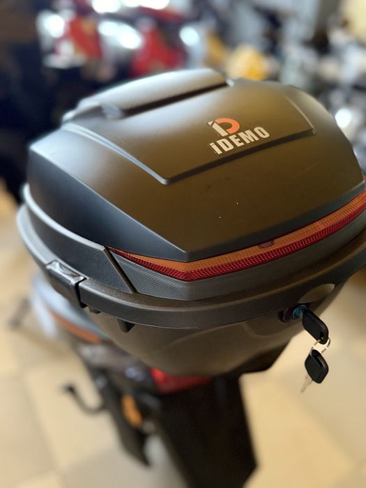 Електроскутер Aerox Pro LFP БЕЗКОШТОВНА доставка