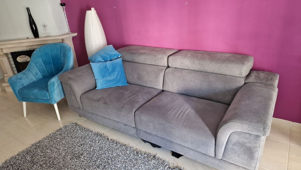 Vendo sofá, 2 cadeirões, mesa de centro e mesa TV