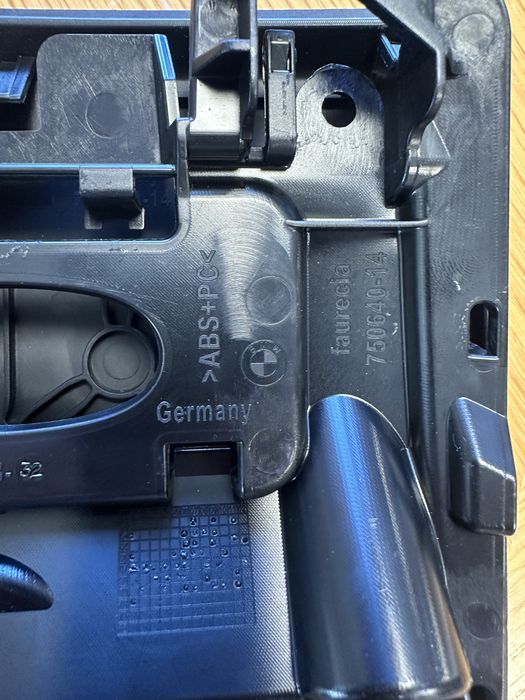 Tampa da consola central BMW serie 1