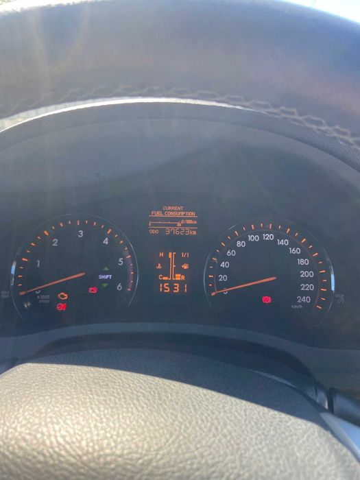 Toyota Avencis com Poucos km foto 5